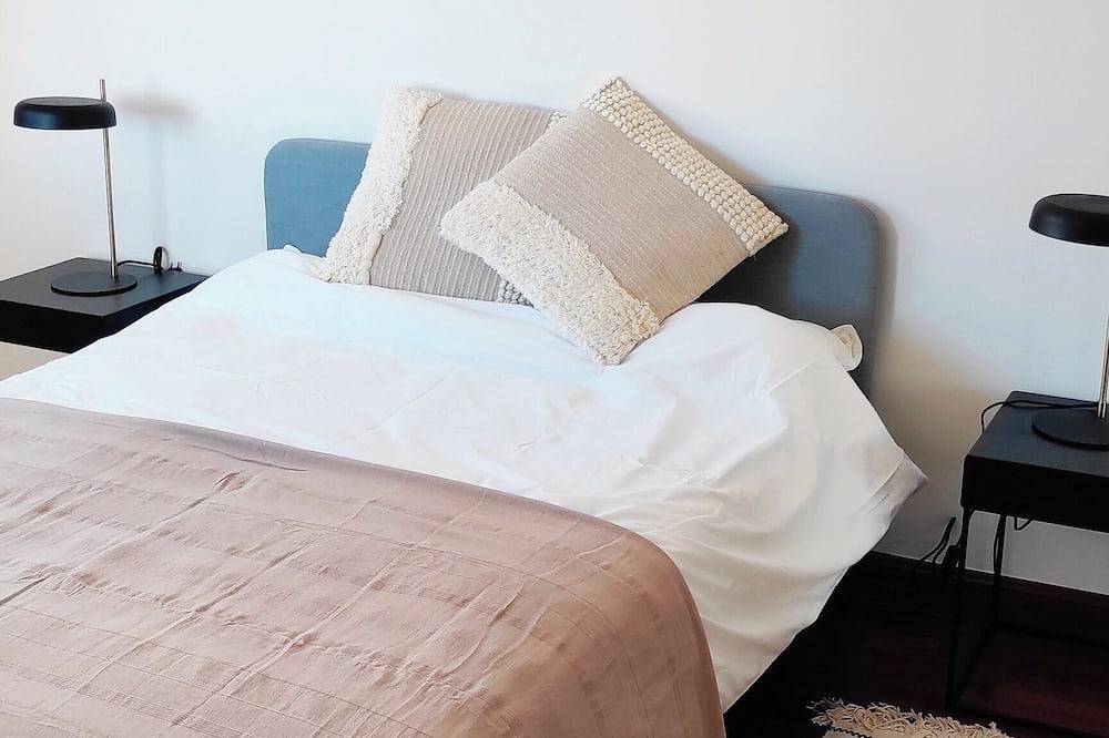 Sesimbra - Holiday home with sea view, 2 steps from the beach in Praia da Califórnia, Sesimbra