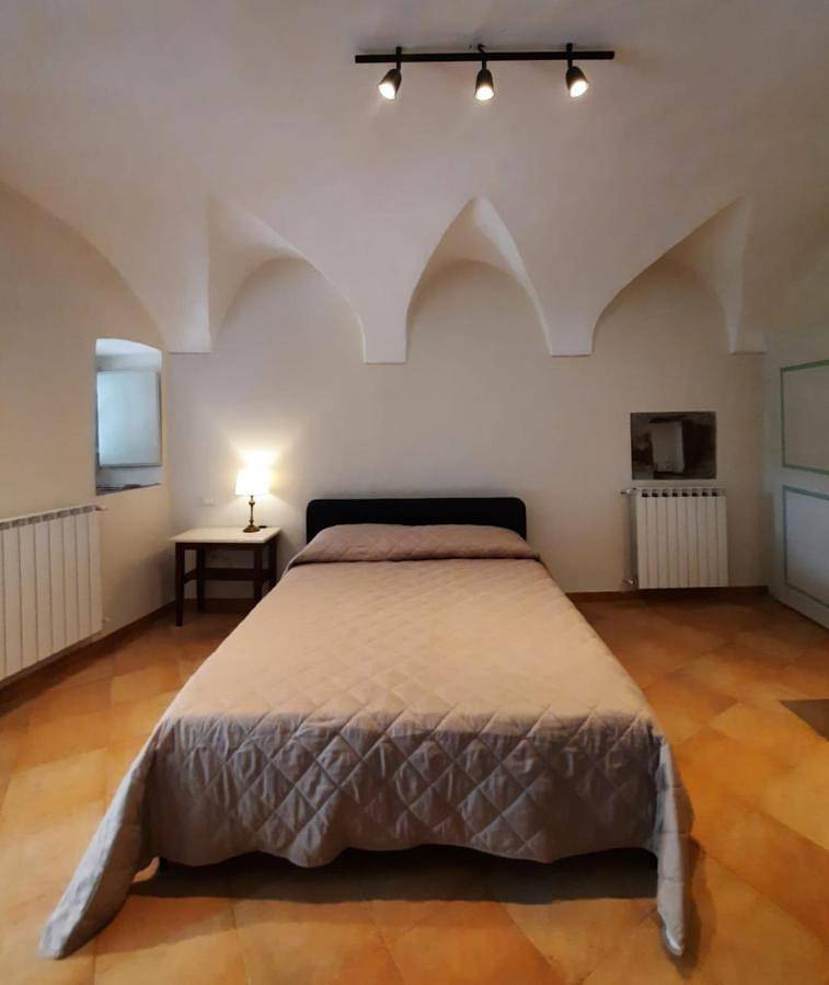 Appartement entier, Two-Bedroom Apartment with Terrace in Pontremoli, Parc national des Apennins toscans-émiliens