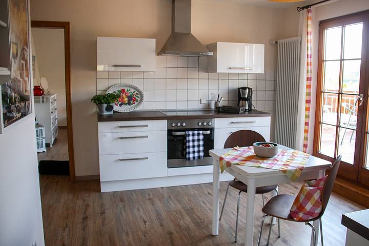 Apartamento inteiro, Apartamento 'Auf Der Langmatt' com Vista Montanha, Terraço Privado e Wi-Fi in Durbach, Central Black Forest