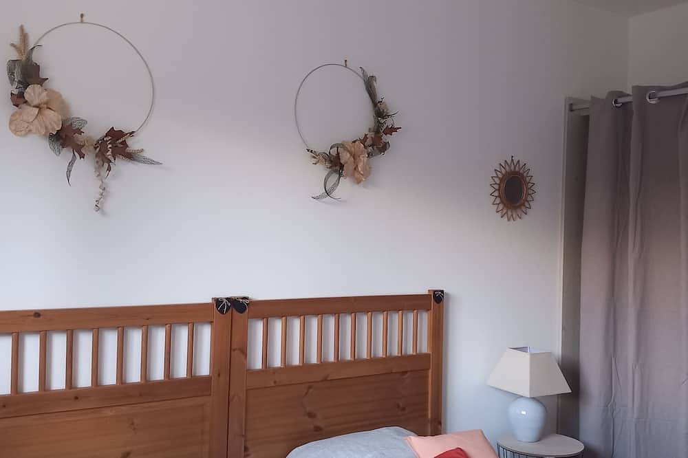 \"Bruyère du Canigou\", a new single-storey house, 60 m² facing the Canigou mountains in Vernet-les-Bains, Prades region