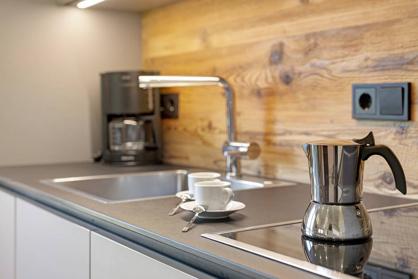 Ganze Wohnung, Ferienwohnung 'Baumannhof Apartment Aria' mit Bergblick, Gemeinschaftsterrasse und Wi-Fi in St. Peter (Bozen), Villnöß
