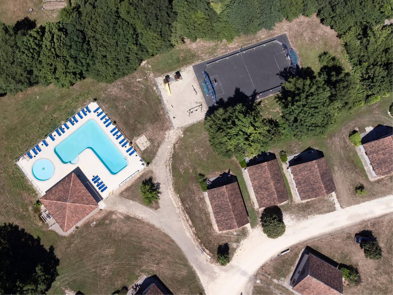 Holiday home in a park with a pool on the lot in Lacapelle-Marival, Lot
