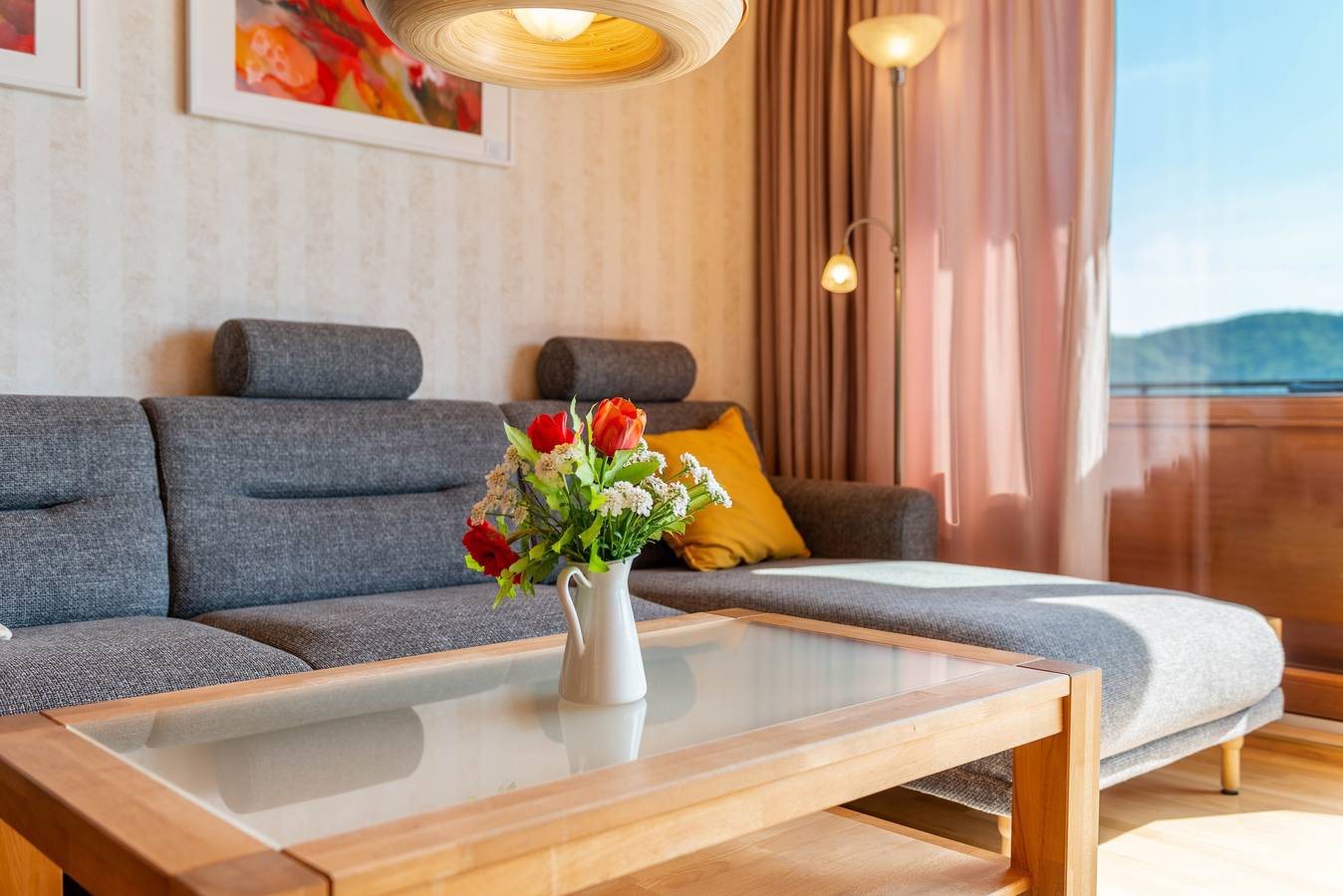 Ganze Wohnung, Fewo '3, 70qm' direkt am See mit großer Terrasse in Bodman-Ludwigshafen, Obersee (Bodensee)