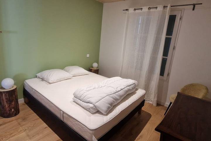 Location de vacances pour 6 personnes, avec jardin dans Plage De L Arnerault La Flotte - 3