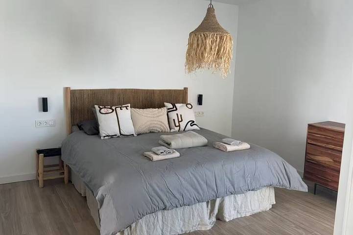 Appartement entier, Cozy apartment with a pool in a quiet complex, perfect for a relaxing vacation. in Villaverde, La Oliva