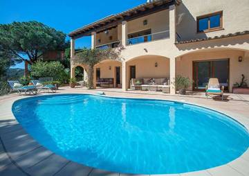 Villa pour 7 personnes, avec jardin et piscine à Tamariu