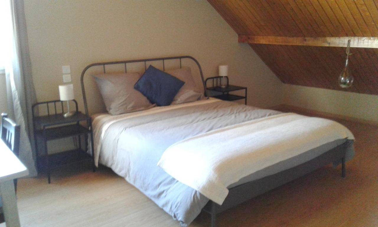 Triple Room with Bathroom in Crotenay, Jura Francais