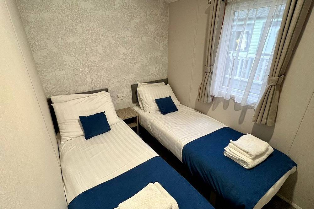 Static Caravan for 4 People in Lancashire, North West England