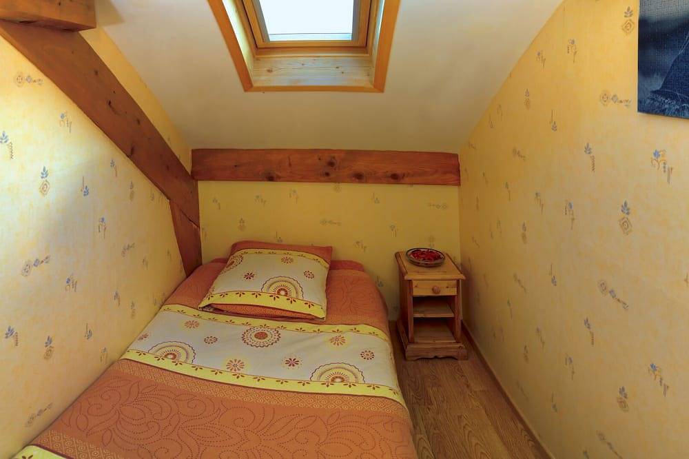 Apartamento entero, Amplio apartamento para 5 personas a las puertas de Aravis. in Thônes, Región de Annecy