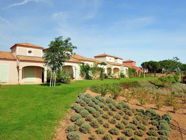 Ferienhaus für 8 Personen, mit Pool und Garten - 1