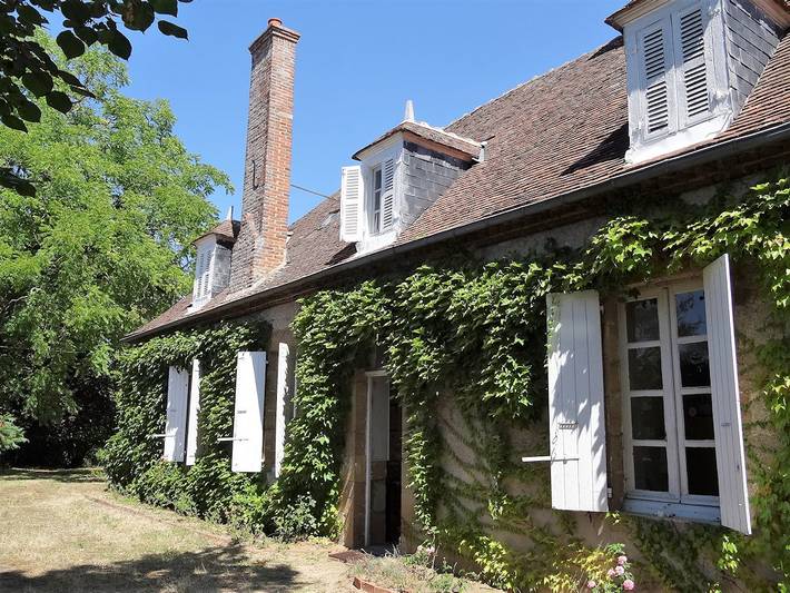 Gîte pour 12 personnes, avec jardin à Deux-Chaises