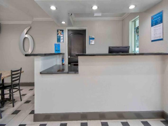 Ganze Wohnung, 1 Kingsize-Bett | Nichtraucher,  Mikrowelle in San Bernardino, San Bernardino County