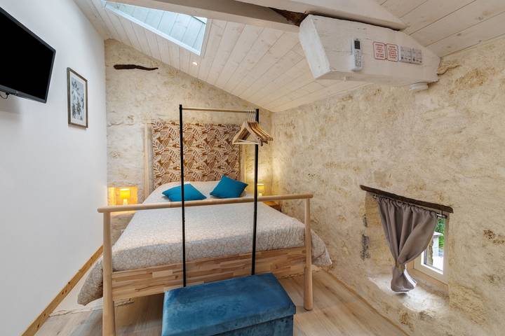 Location de vacances pour 2 personnes, avec jardin à Puisseguin