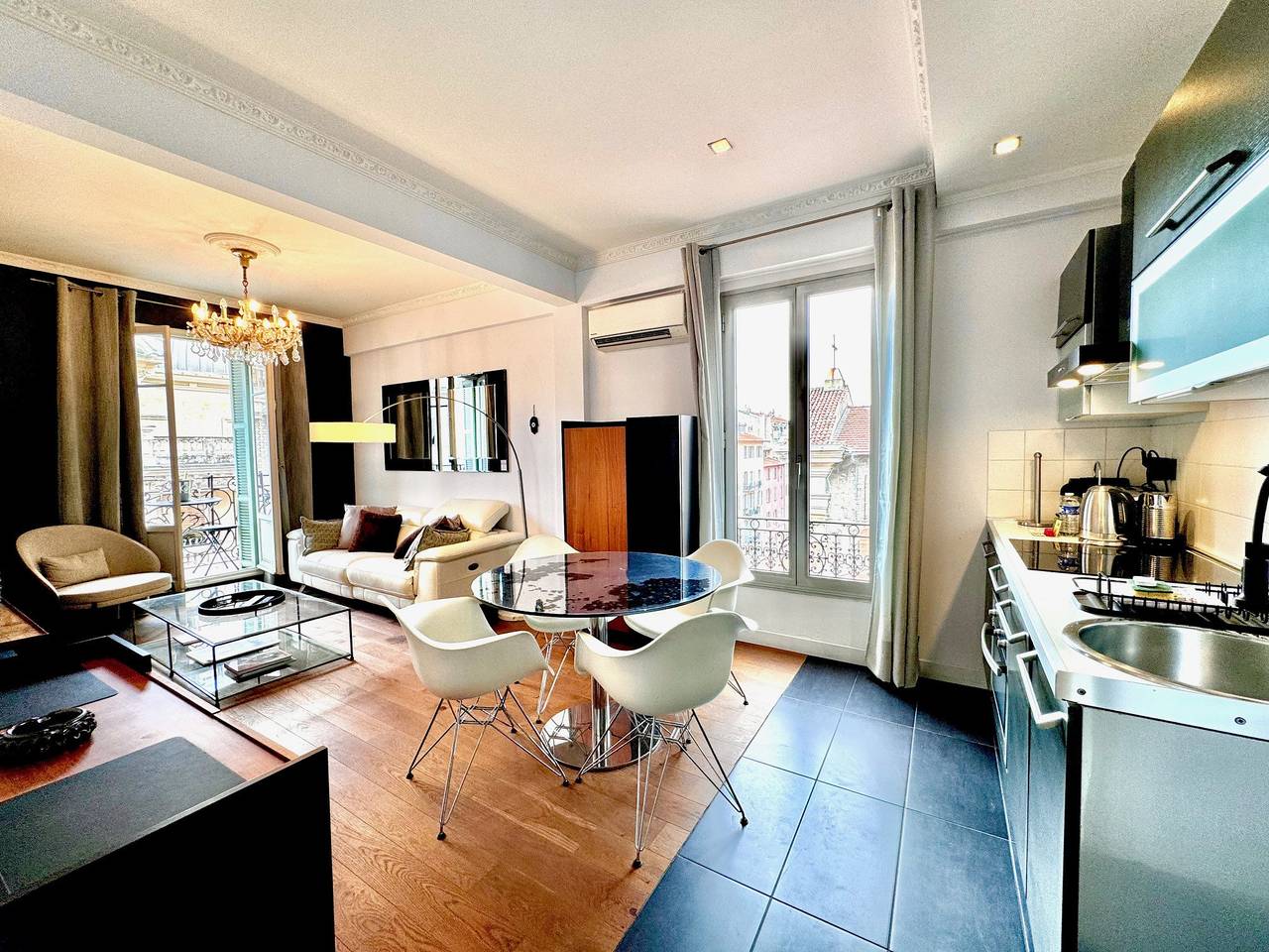 Appartement entier, B Ot Le Petit Balcon de l'Opéra - Old Town Promena in Nice, Côte méditerranéenne (France)