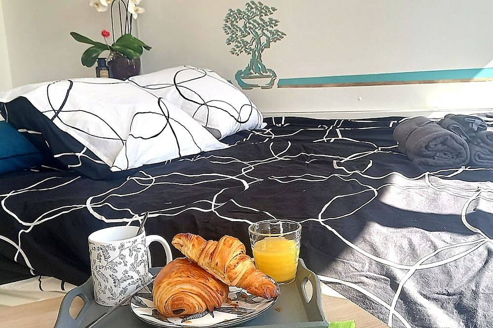 Apartamento entero, Studio Neuf Parking Securise Direct Cdg Paris Centre Parcexpo Villepinte & Arena in Tremblay-en-France, Sena-Saint Denis