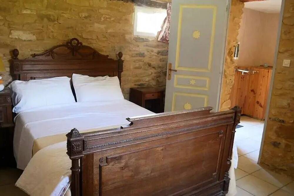 Maison de vacances Les Figuiers Climatise- Pierre et Bois -  avec piscine 6 personnes in Le Buisson-de-Cadouin, Périgord Noir