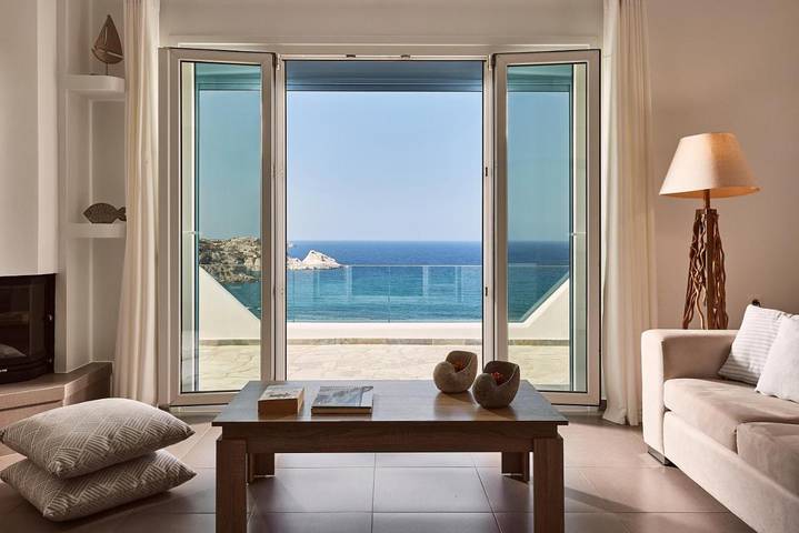 Villa pour 6 personnes, avec piscine ainsi que vue et terrasse, animaux acceptés dans Milos - 3