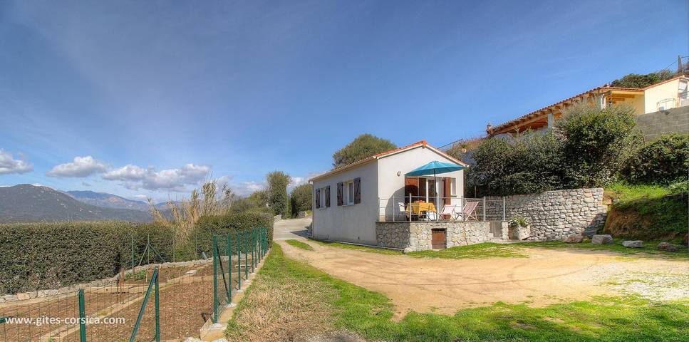 Casa de huéspedes para 2 personas, con vistas además de jardín y terraza - 1