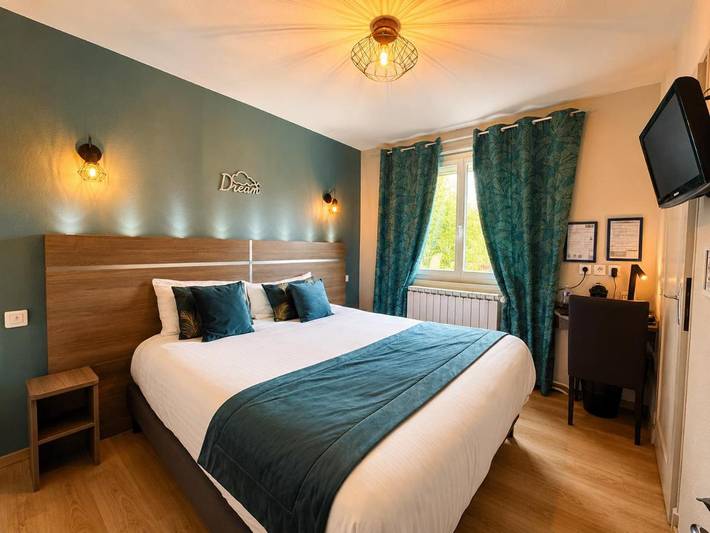 Hôtel pour 2 personnes, avec jacuzzi ainsi que jardin et sauna, animaux acceptés à Montmarault - 2