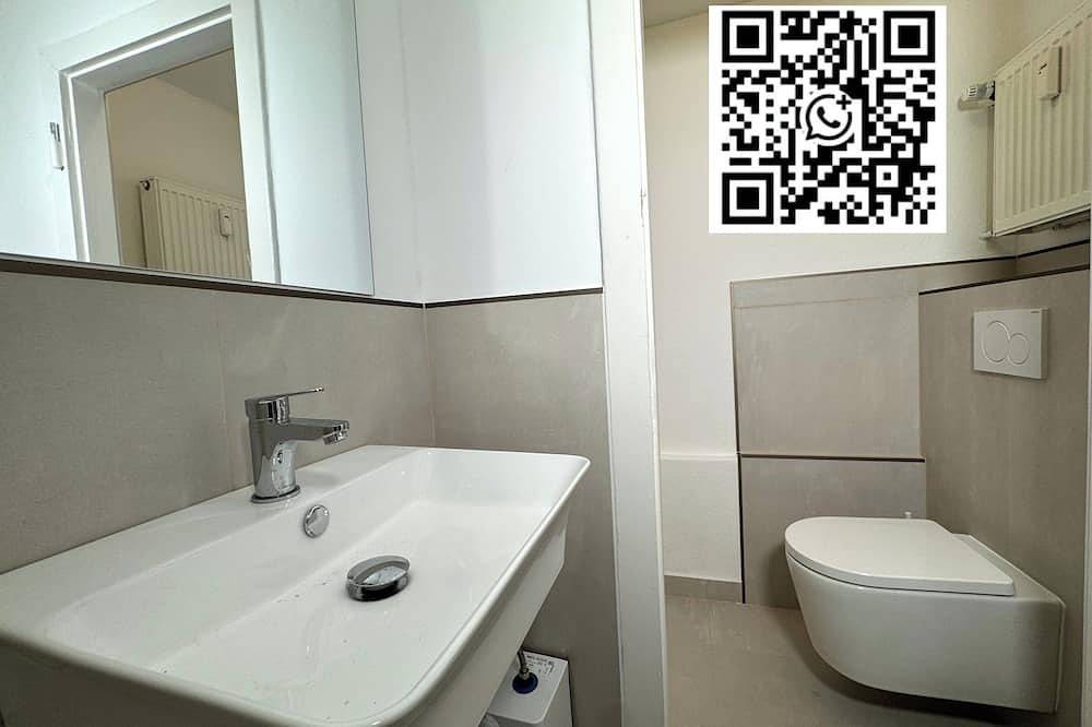 Geheel appartement, Modern city apartment /Düsseldorf | 4 beds | Balcony | Excellent transport links in Düsseldorf-Friedrichstadt, Düsseldorf