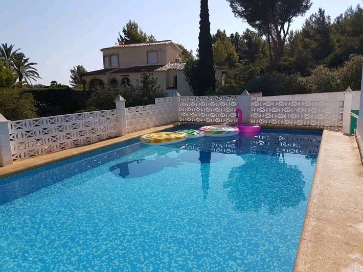 Chalet para 8 personas, con terraza y piscina en Provincia de Alicante - 2