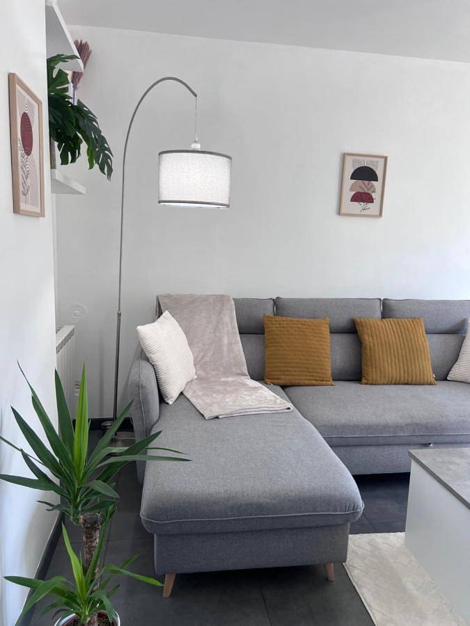 Gîte pour 3 personnes, avec bassin pour enfant ainsi que vue et balcon à Saint-Égrève - 4