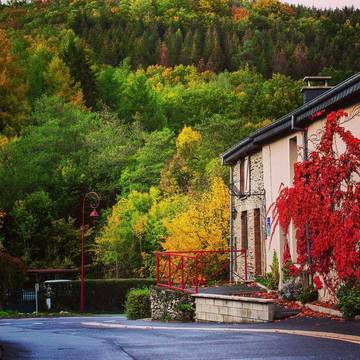Gîte pour 5 personnes, avec terrasse et jardin dans Linchamps