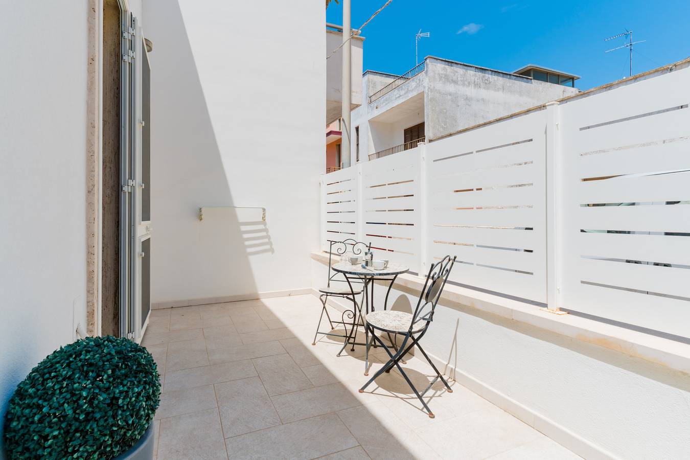 Casa vacanze 'Camera 4' con giardino in comune e aria condizionata in Porto Cesareo, Golfo di Taranto