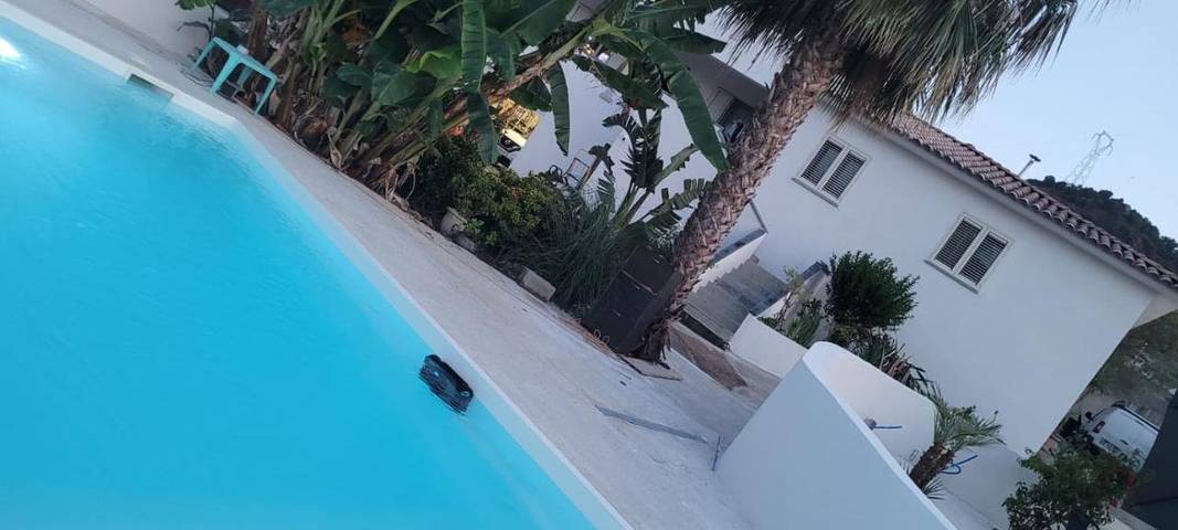 Chalet para 5 personas, con vistas además de piscina y terraza - 1