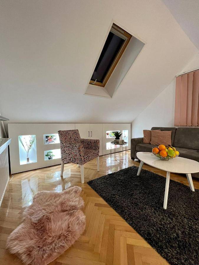 Gîte pour 2 personnes, avec Terrasse à Novi Sad - 2