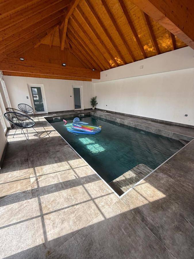 Location de vacances pour 10 personnes, avec vue ainsi que piscine et jardin à Rosheim