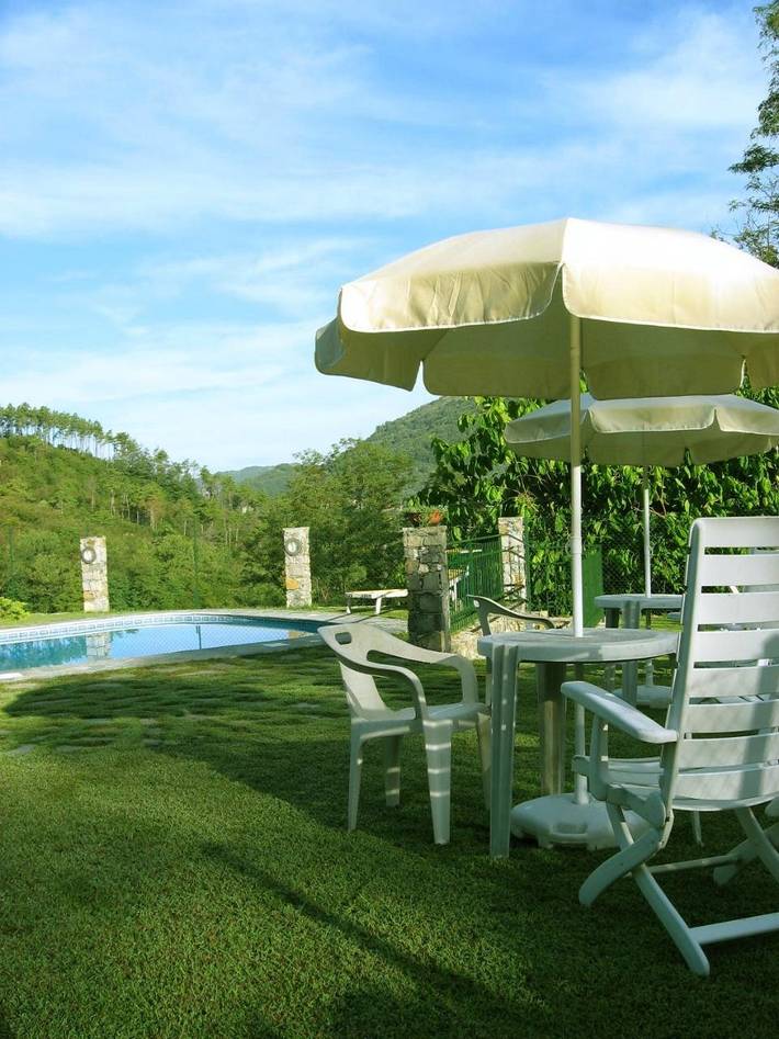 Chambre d’hôte pour 3 personnes, avec vue ainsi que piscine et jardin à Gênes - 4