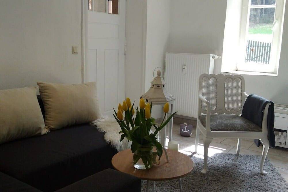 Ferienwohnung \"Wildblick\" – Stilvolles Wohnen in historischem Ambiente in Mürlenbach, Vulkaneifel