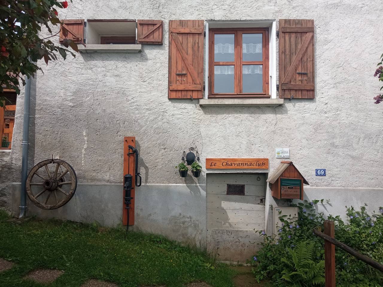 Ferienhaus 'Le Chavannaclub' mit Bergblick, privater Terrasse und Wi-Fi in Allevard, Isère