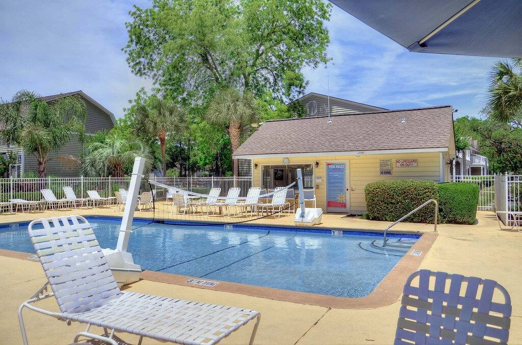 Ganze Wohnung, Totally Renovated Coastal Condo in Ocean Walk, Unit in St. Simons Island, Glynn County