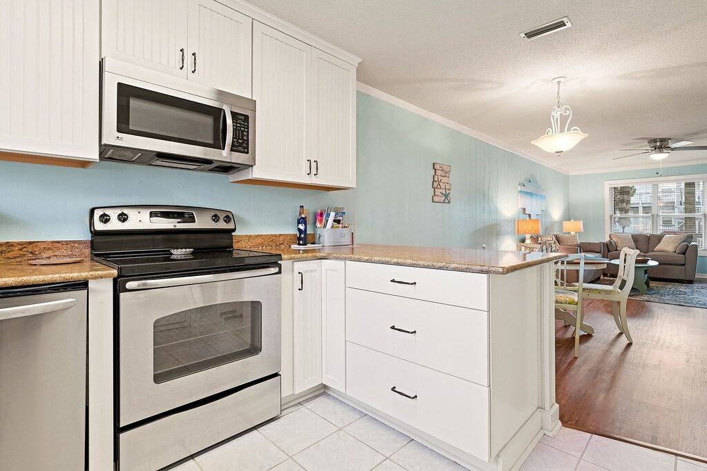 Ganze Wohnung, Corolla Condo: Gemeinschaftspool & Whirlpool, 350 Fuß zum Strandzugang in Corolla, Currituck County