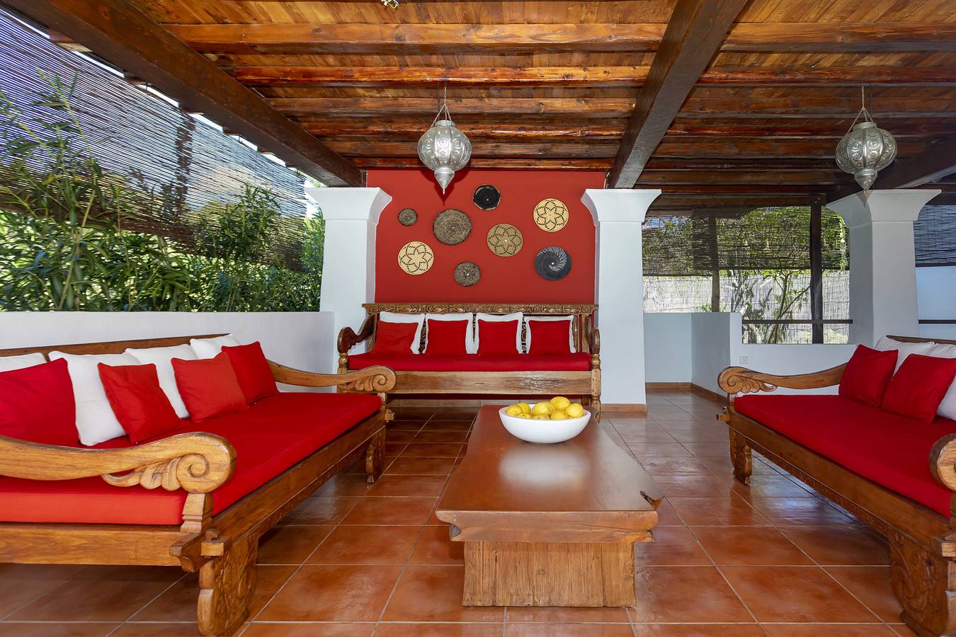 Villa 'Pep Den Sitges' con Vista Montagna, Wi-Fi e Aria Condizionata in St Llorenc de Balafia, Sant Joan de Labritja