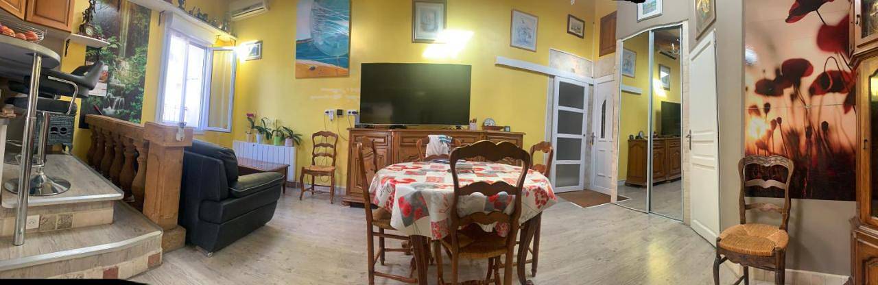 Gîte pour 6 personnes, avec Terrasse à Saint-Thibéry