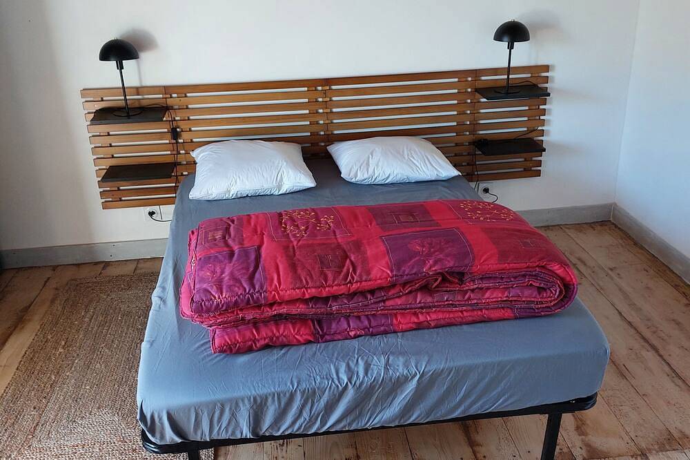 Country house La Petite Serrette in Tauves, Regionaler Naturpark Volcans d'Auvergne