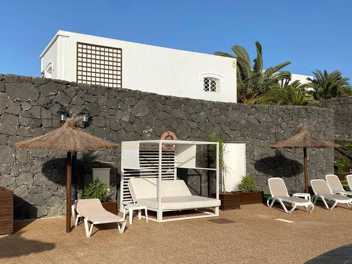Apartmenthotel für 4 Personen, mit Terrasse und Garten sowie Whirlpool und Pool in Playa Blanca - 3