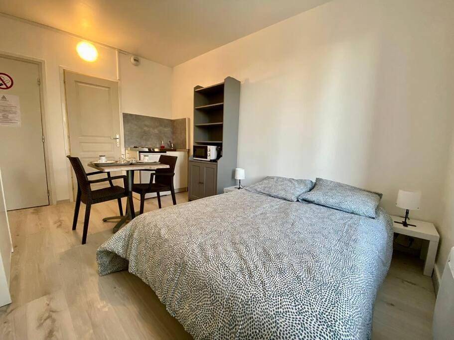 Appartement entier, One-Bedroom Apartment in Conflans-en-Jarnisy, Meurthe-et-Moselle