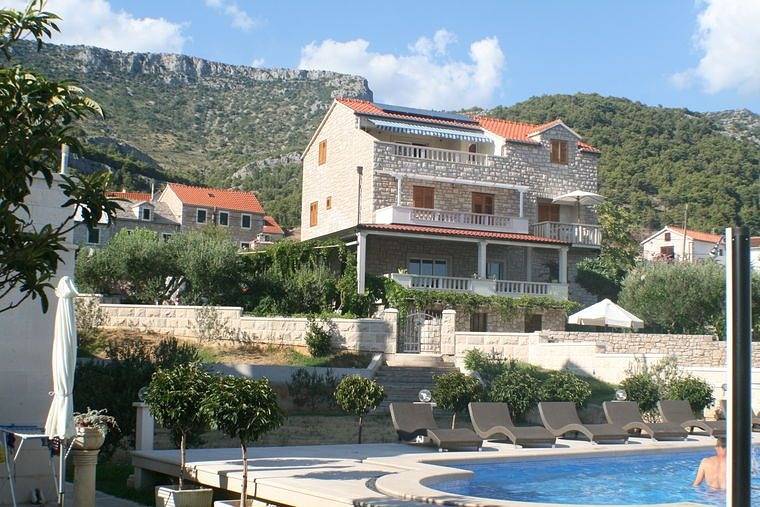 Ganze Wohnung, Ferienwohnung in Bol mit Meerblick, Balkon, Klimaanlage, W-Lan (3417-4) in Bol, Brac