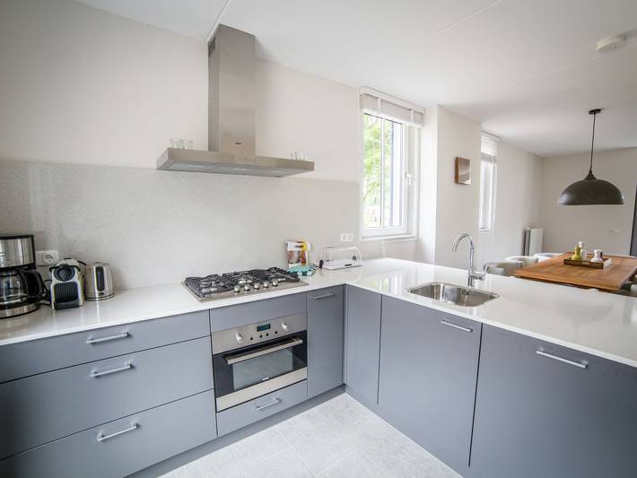 Location de vacances pour 8 personnes, avec terrasse ainsi que jardin et sauna, animaux acceptés à Maastricht - 4