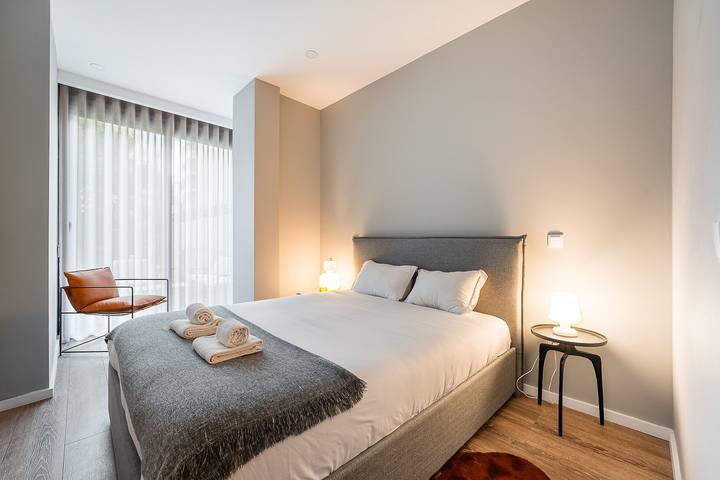 Gîte pour 4 personnes, avec jardin et terrasse à Porto - 2