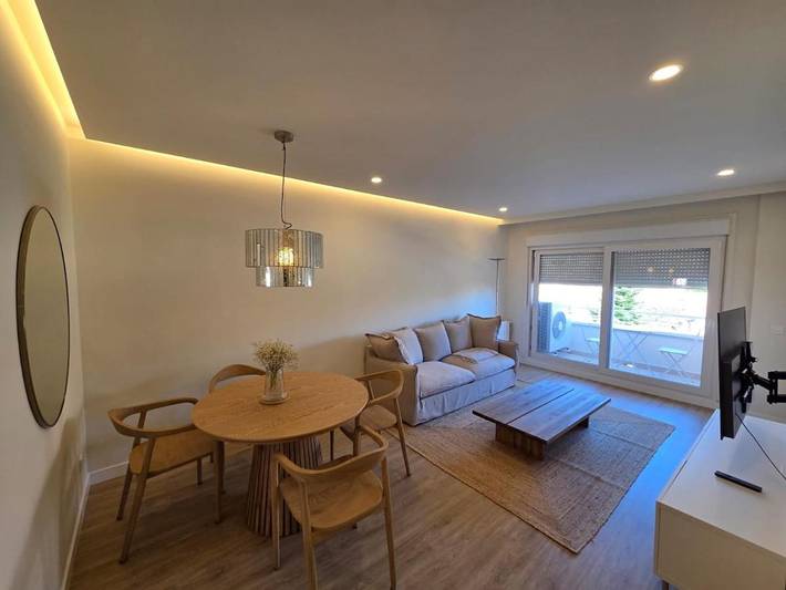 Ferienwohnung für 4 Personen, mit Pool und Ausblick sowie Garten - 1