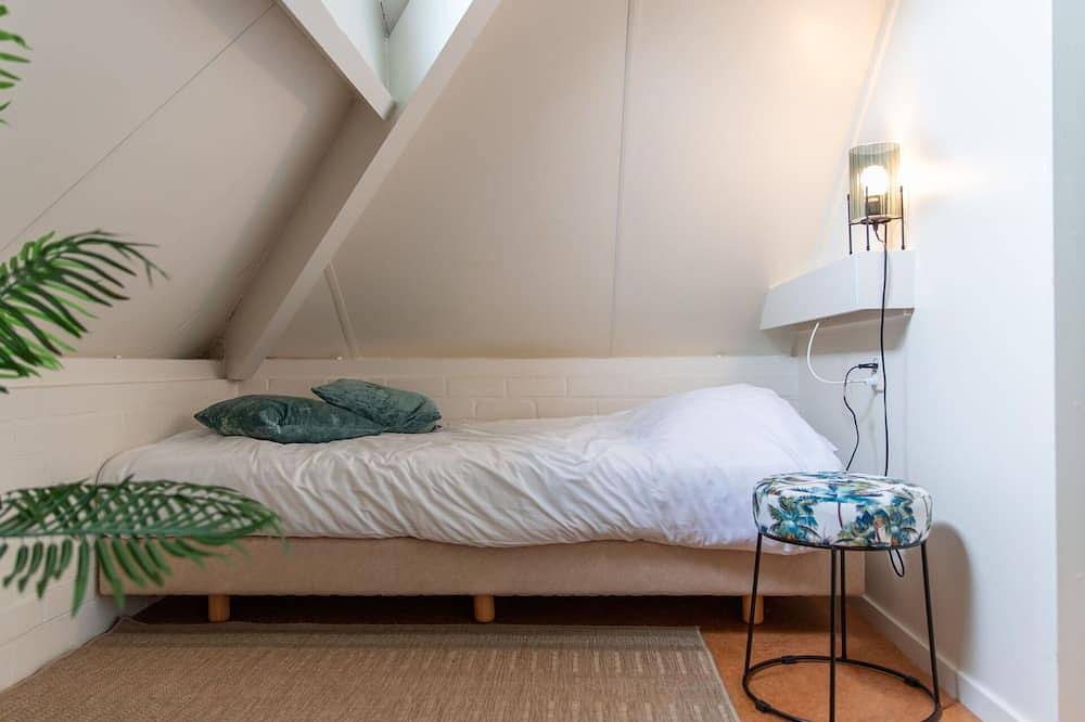 Angenehme Wohnung in einem Ferienhaus für 6 Personen mit Pool, W-Lan, Tv und Terrasse in Dalfsen, Regio Zwolle