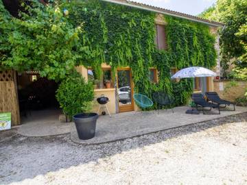 Gîte pour 4 personnes, avec terrasse à Daglan