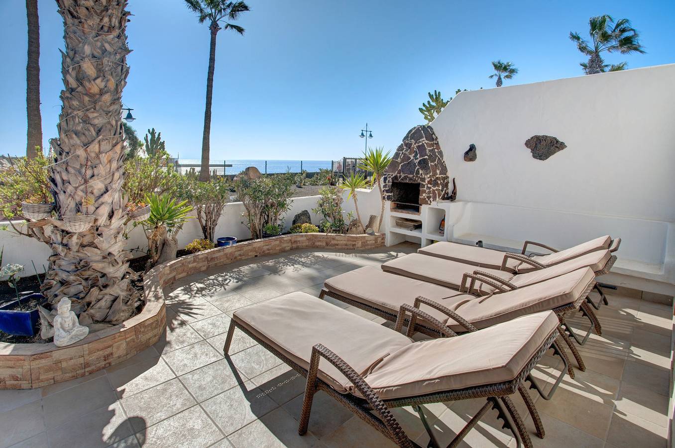 Ganze Wohnung, Ferienwohnung Puerto Chico P mit Meerblick, Pool, Terrasse & Wlan in Playa Blanca, Yaiza