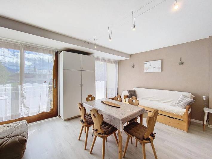 Gîte pour 4 personnes, avec terrasse dans Office De Tourisme La Toussuire