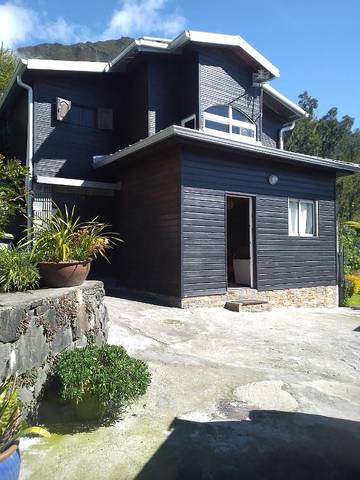 Gîte pour 4 personnes, avec balcon dans Grand-Îlet